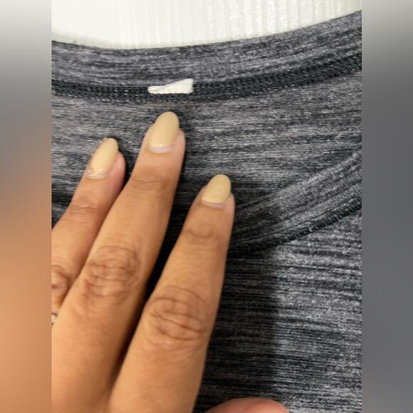 Lululemon Lost In Pace Long Sleeve Heather Black Long Sleeve size 8 - Picture 4 of 7